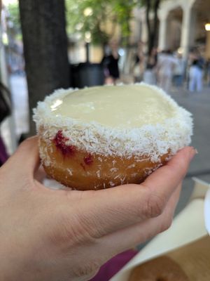  at La Moderneta in Girona