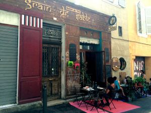 Restaurant front at Grain de Sable in Marseille