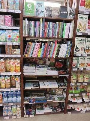 books at Un Monde Vegan at Vegami in Paris