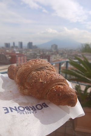 Vegan jam croissant at A&M Bookstore - Coffee and More in Naples