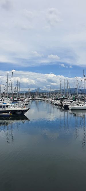 Vistas desde la terraza. Al fondo Francia. at El Curry Verde in Hondarribia