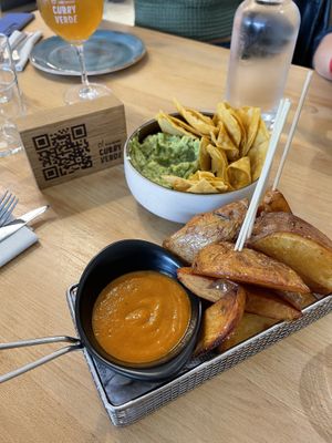 Papas con chipotle at El Curry Verde in Hondarribia