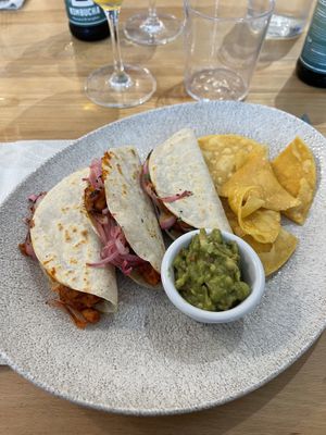 Tacos de picada con frijoles at El Curry Verde in Hondarribia