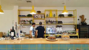 Their new restaurant at the harbor at El Curry Verde in Hondarribia