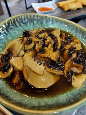 Funghi e bamboo at Osaka in Pietrasanta