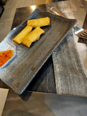 Involtini primavera at Osaka in Pietrasanta