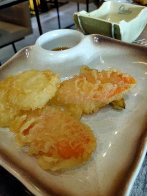 Verdure pastellate fritte at Osaka in Pietrasanta