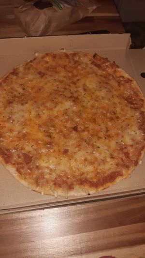 Peri Peri pizza at Mundo Vegan in Barcelona