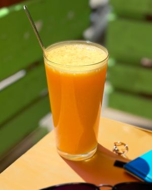 Zumo de naranja at Mundo Vegan in Barcelona