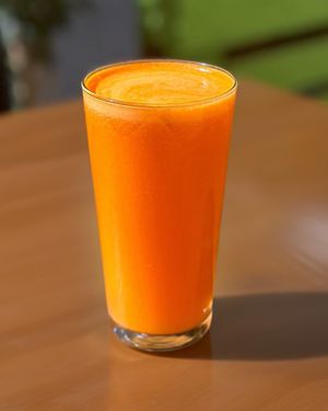 Zumo Los Cuatro at Mundo Vegan in Barcelona