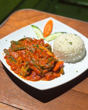 Arroz con verduras at Mundo Vegan in Barcelona