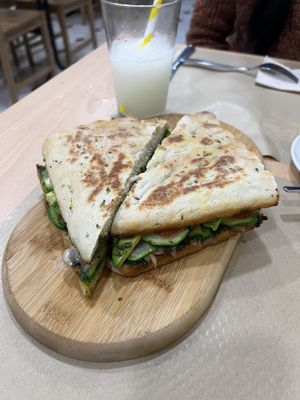 Pesto foccacia  at Mundo Vegan in Barcelona