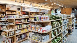 interior of location at Hansalim - Yongho - 한살림 용호매장 in Busan