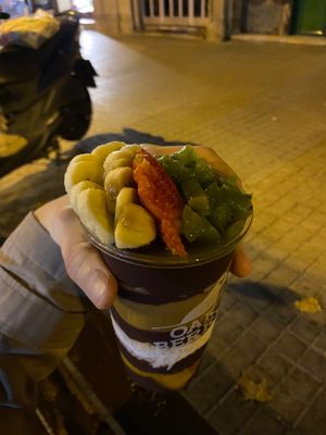 Açaí bowl 🥣  at Oakberry - Valencia in Barcelona
