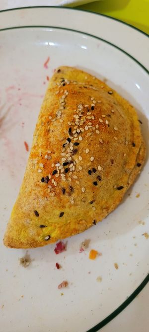 Empanada at Qi Vegano in Encarnacion