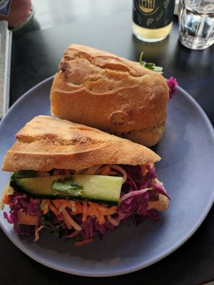 Tofu banh mi at Jūp Jūp in Bordeaux