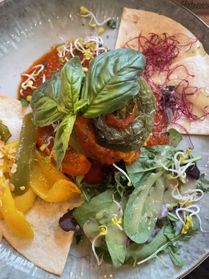 Mittagstisch, Gefüllte Paprika  at Vegalena in Stuttgart