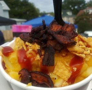 Vegan Bacun BBq Mac and Cheeze - Shiitake smoked mushrooms, bbq drizzle and vegan mac and cheeze. at Sporty Dog Creations in Baltimore