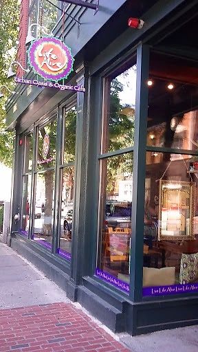 Street view at Life Alive Organic Cafe in Salem