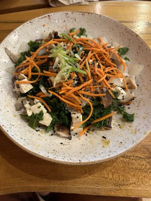 Fool I I noodles  at Life Alive Organic Cafe in Salem