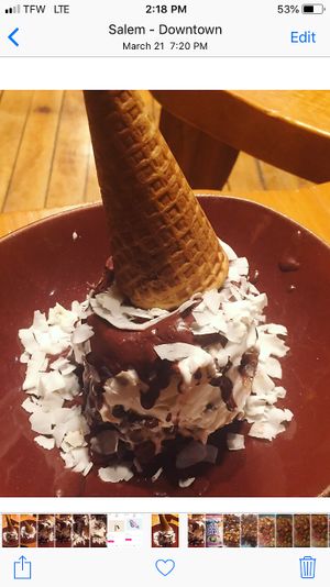 Vegan ice cream at Life Alive Organic Cafe in Salem