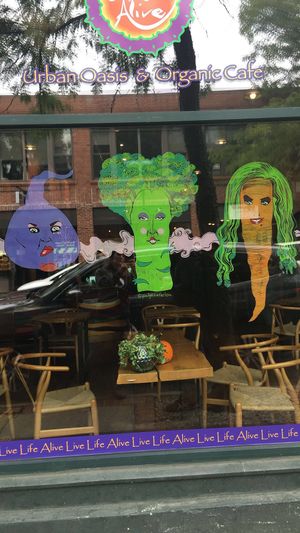 Street view in Oct at Life Alive Organic Cafe in Salem