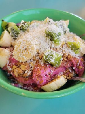Dragon bowl no honey at Backyard Bowls - State St in Santa Barbara