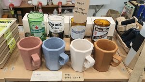cups and glasses at One Zeom Zero Waste Store - 원점 in Seoul