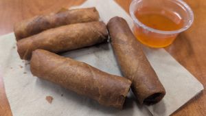 Crispy rolls at Thai and I in Bunnell