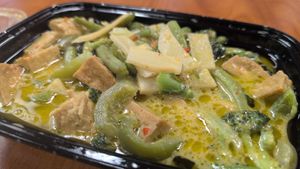 Green curry at Thai and I in Bunnell