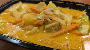 Yellow curry at Thai and I in Bunnell