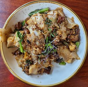 See Ew at Norah - Belmont in Portland