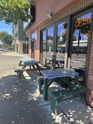 Outsidee  at Norah - Belmont in Portland