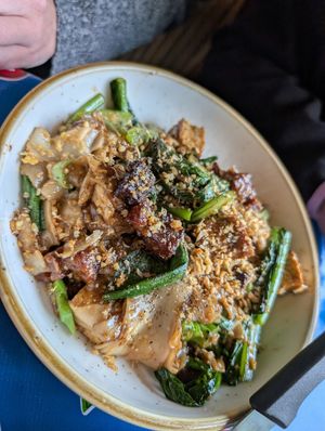 See Ew at Norah - Belmont in Portland