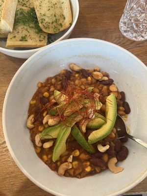 Chili no Carne (vegan)  at Deins & Meins in Zell Am See