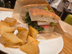  at HND - Bar Rage - T3 in Tokyo