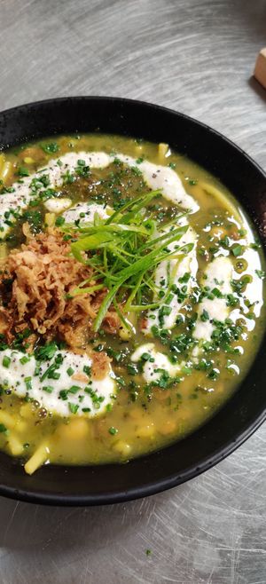 aush reshteh at Klorofüll in Tallinn