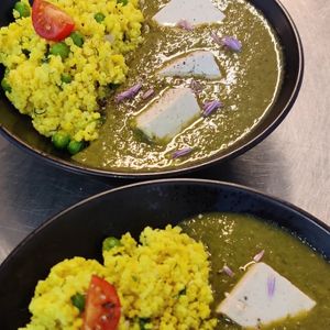 Spinach stew with tofu at Klorofüll in Tallinn