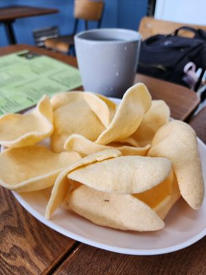 Complimentary rice crackers at Vegelicious in Cheltenham