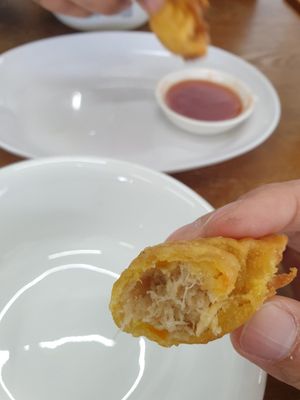 Fried wonton $5.00 at Vegelicious in Cheltenham