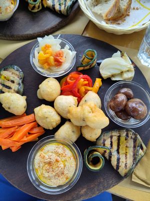 Vegan platter (appears to be only actual vegan option as the burger has milk listed as an allergen so don't get caught out!!) at Portobello in Lugano