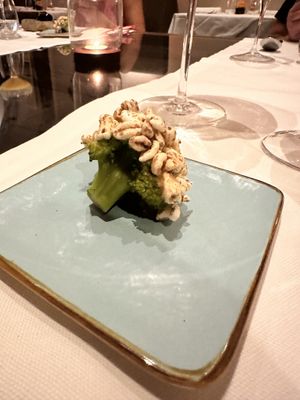 Broccoli with farro popcorn   at Cuculia in Florence
