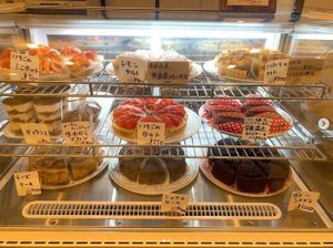 vegan cakes at PetitBaril in Otaru