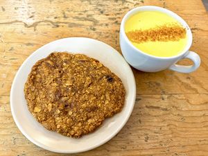 Cookie and turmeric latte however  at MEX - Le Pain Quotidien - T1 in Mexico City
