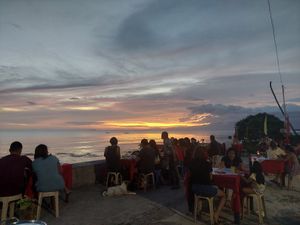 Costumer.. at Roch Cuisine in San Juan Siquijor