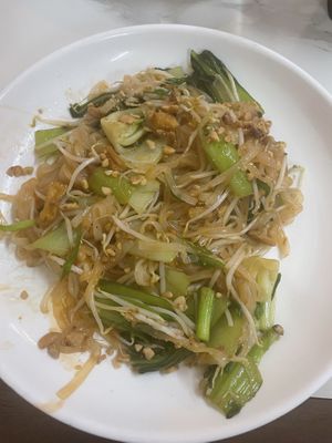 Vegan pad thai with added tofu  at Meiling in Pakse