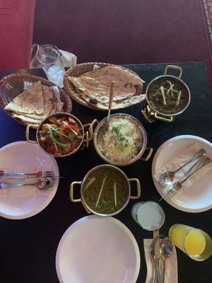 VegN Palak Paneer and some Curry  at Ganesha in Heilbronn