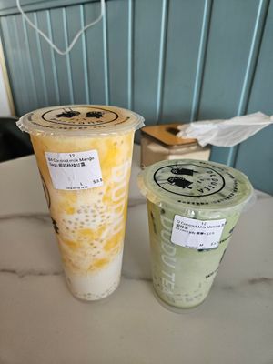 Coconut Mango sago and Coconut Matcha at Dudu Tea in Phnom Penh