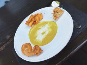 Kurkuma Suppe mit Gemüse Chips  at Landgasthof Bergblick in Bernau Im Schwarzwald