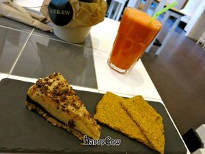 Cake and Crakers at 42Raw in London